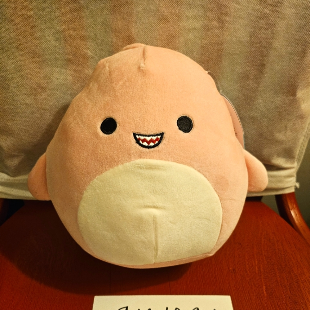 🎉HP🎉 Squishmallows 8" Selene the Shark